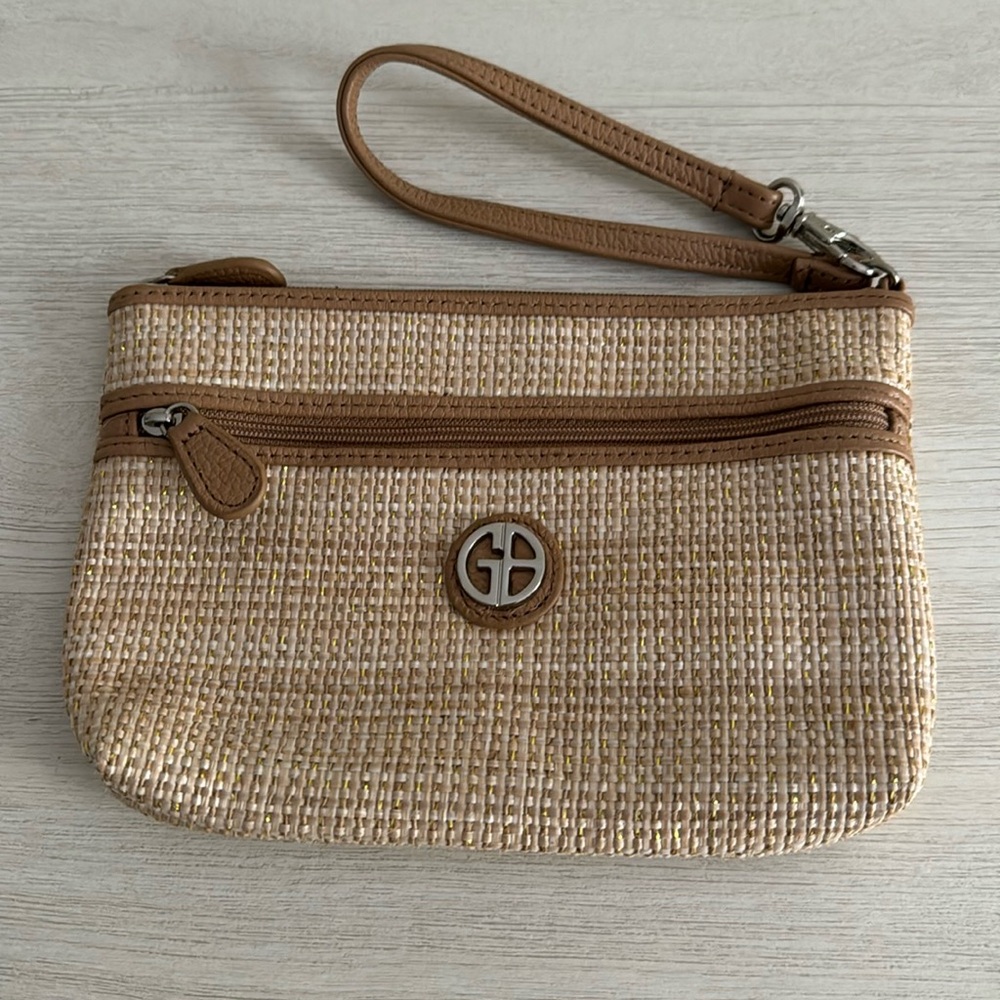 Giani Bernini Tan/Gold Woven Wristlet EUC